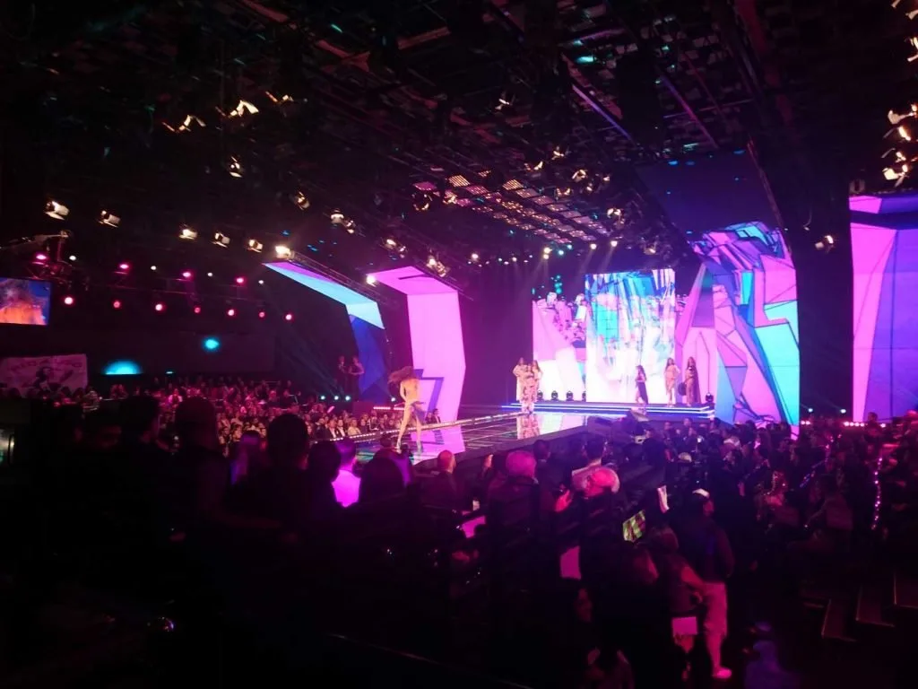 LED presentation stage for Nuestra Belleza México — view 3