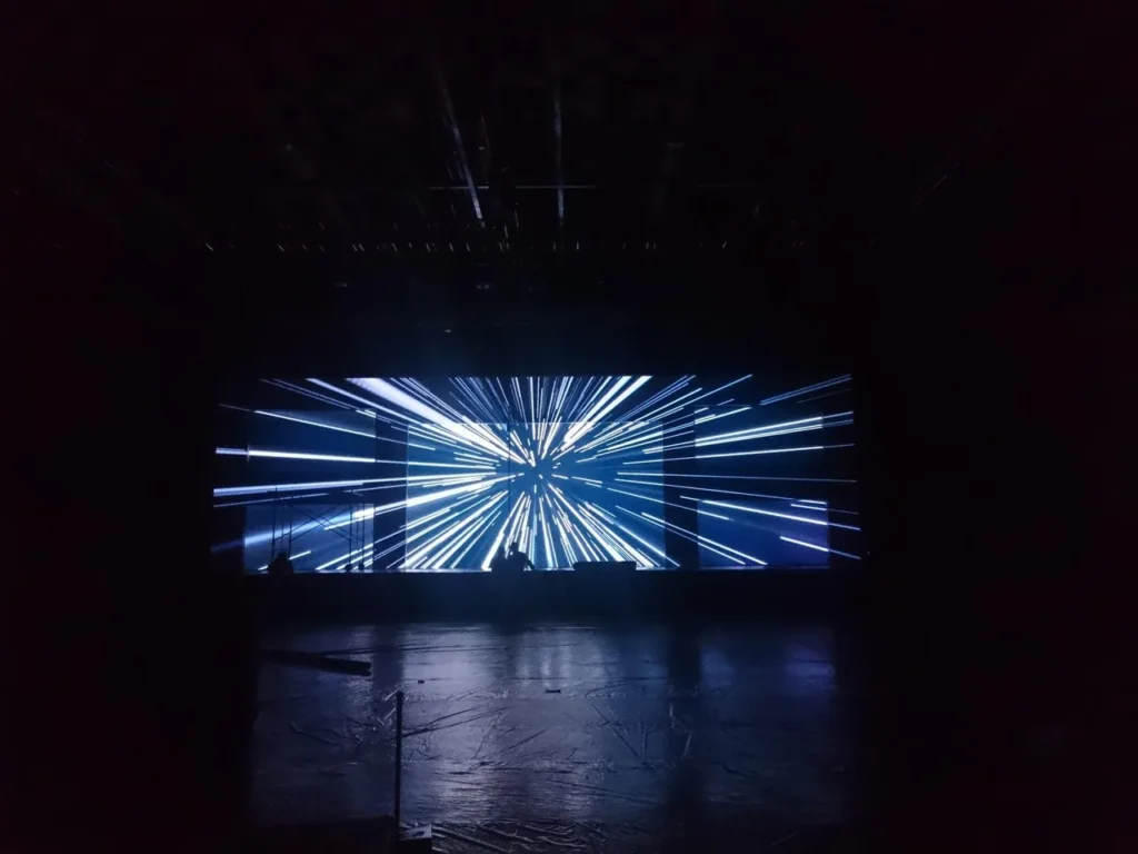 Main and side presentation screens at Televisa Upfront 2017 — view 3