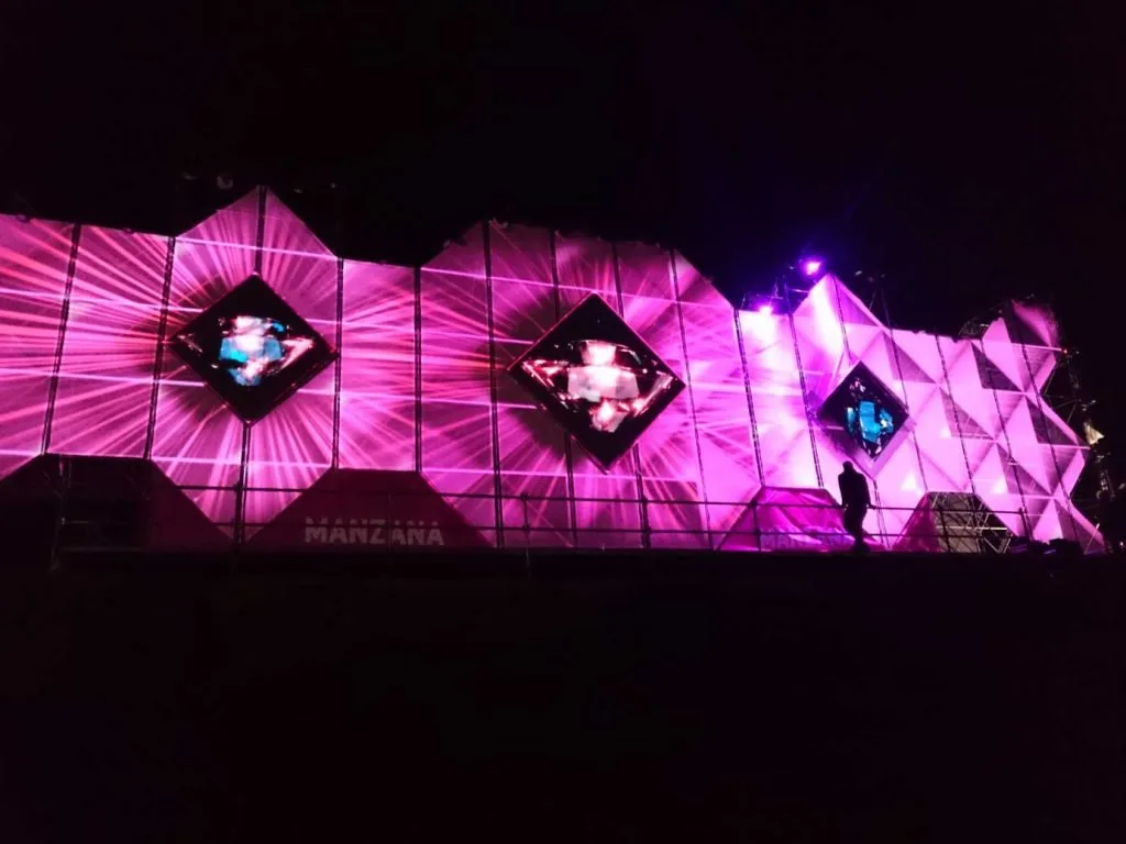 Concert projection areas and LED screen at the Postobón Katy Perry opening concert — view 4