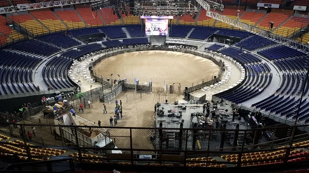 Floor projection and concert stage during a Pepe Aguilar performance — view 5