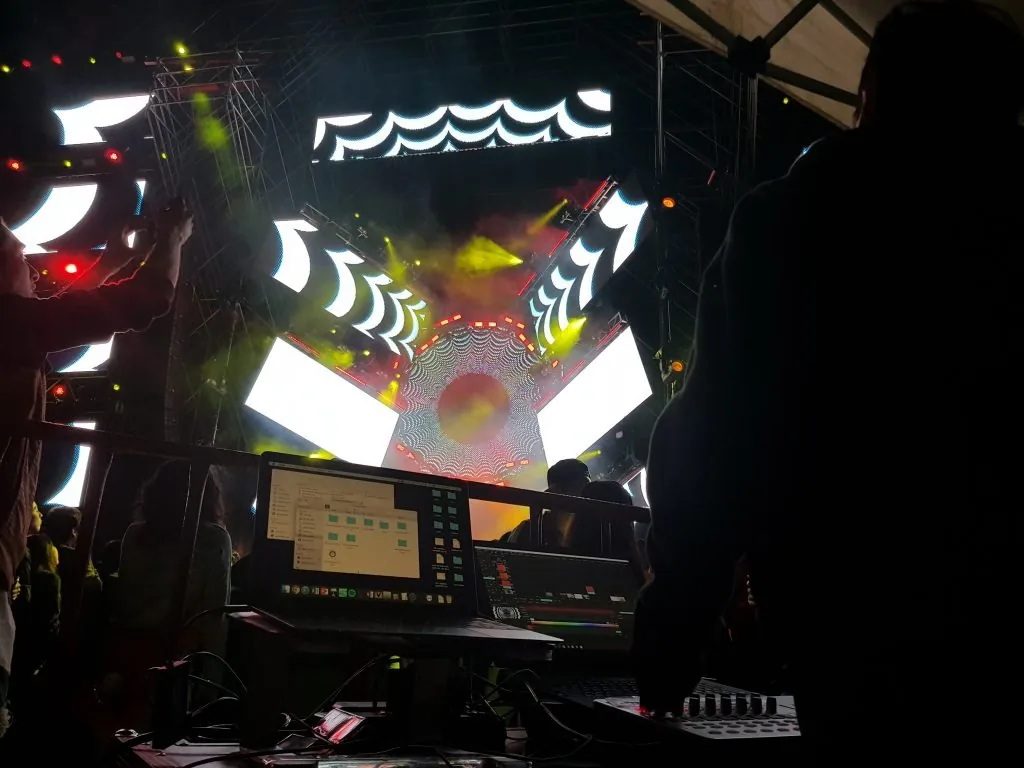 Festival stage and live visuals at Medusa Fest 2018 in Puebla — view 5