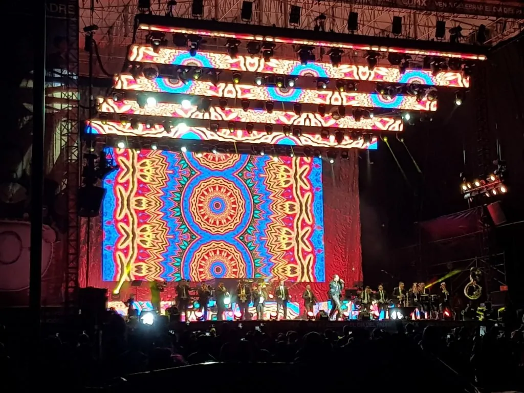 LED concert screen for Pepe Aguilar at the Monument to the Revolution — view 6