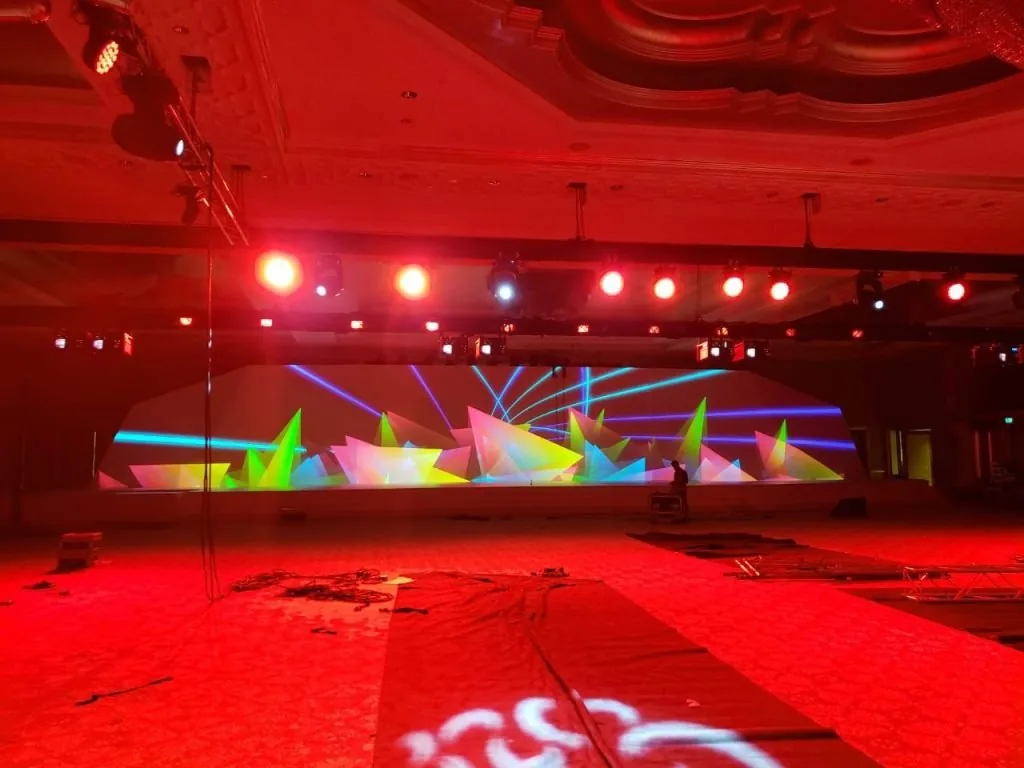 Three-area projection installation at ADIPEC 2018 in Abu Dhabi — view 8