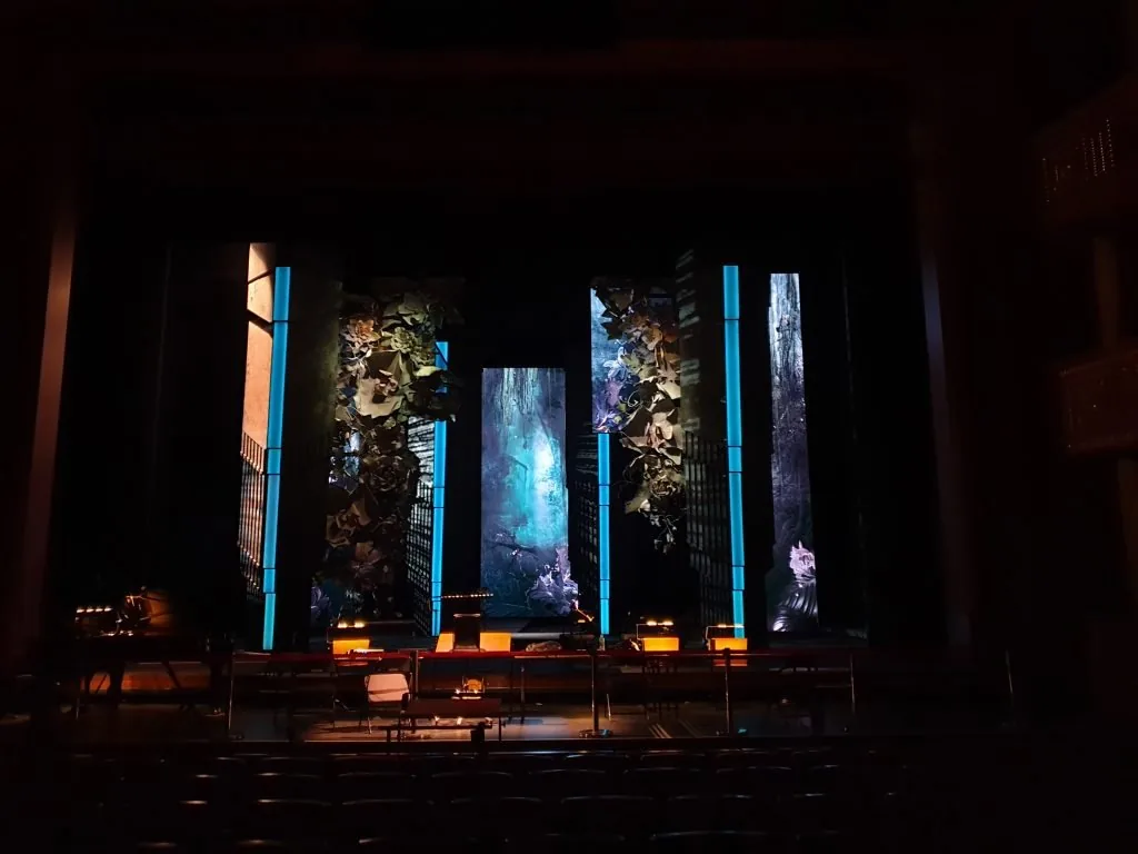 Mapped LED scenery during LAKMÉ at the Royal Opera House Muscat — view 9