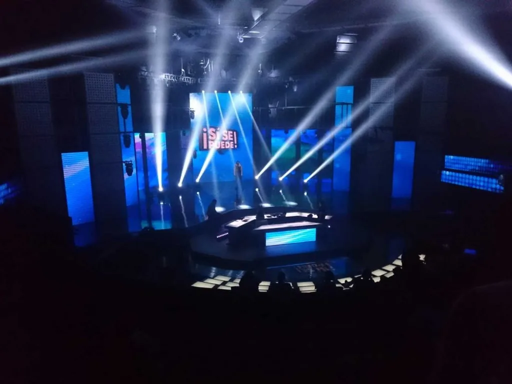 LED television set and playback environment for Sí Se Puede — view 11
