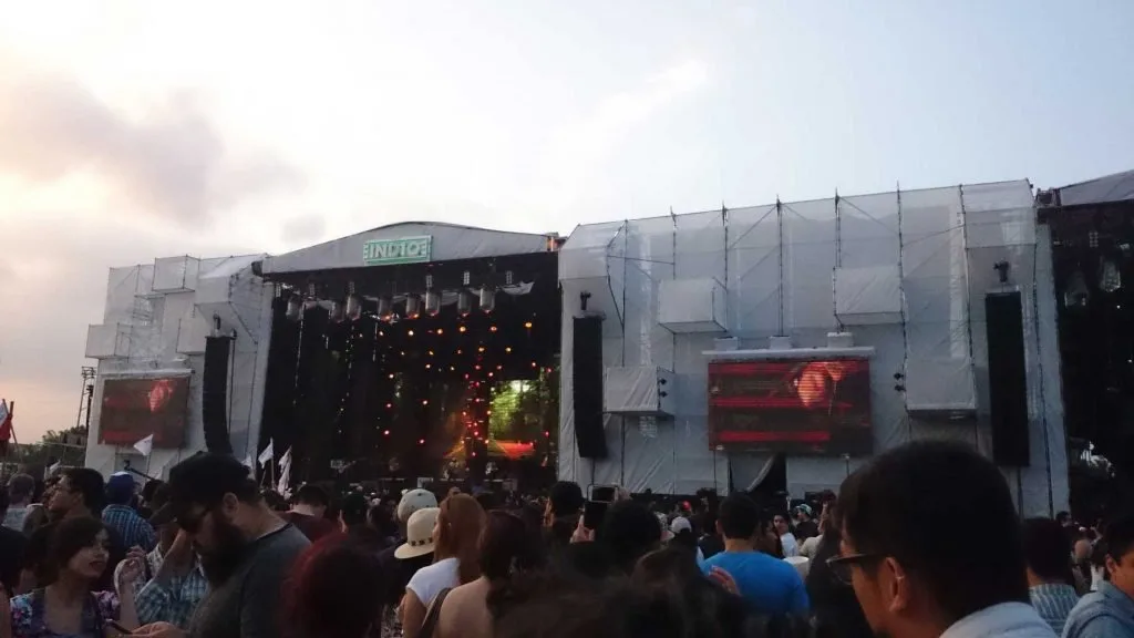 Festival stage, projection surfaces and live visuals at Pal Norte 2015 — view 12