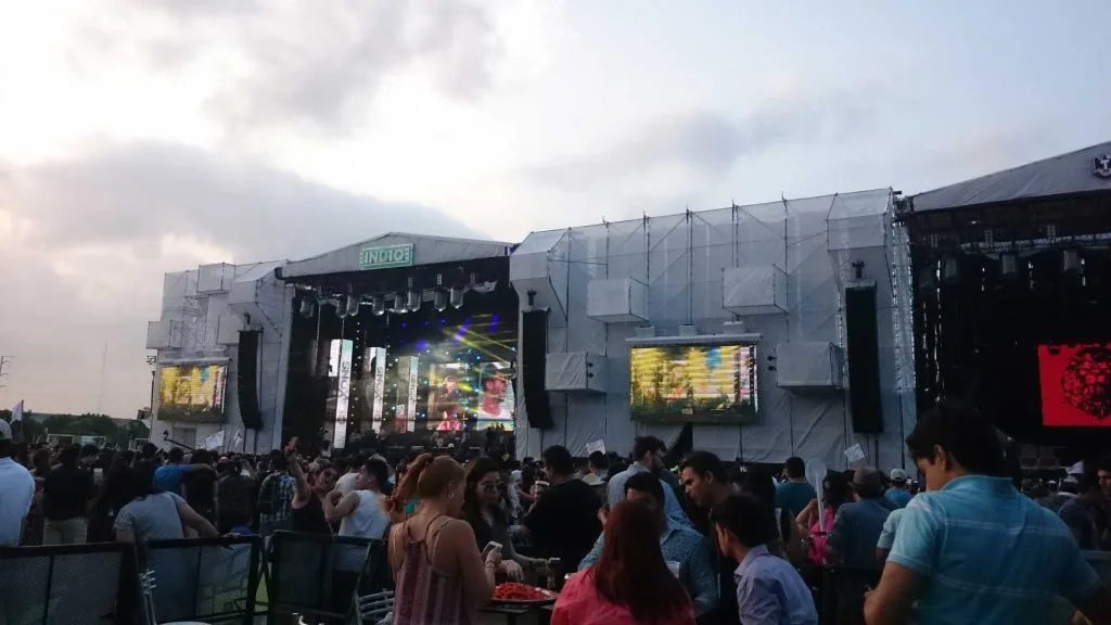 Festival stage, projection surfaces and live visuals at Pal Norte 2015 — view 13