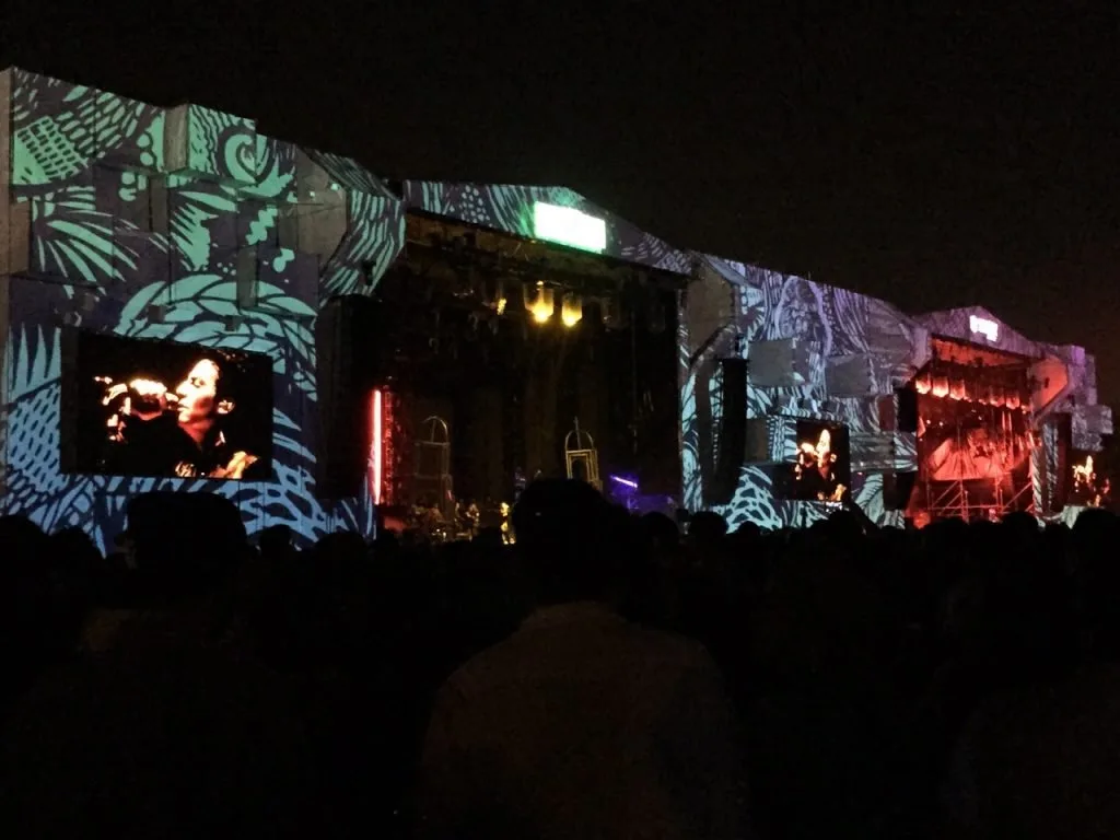 Festival stage, projection surfaces and live visuals at Pal Norte 2015 — view 14