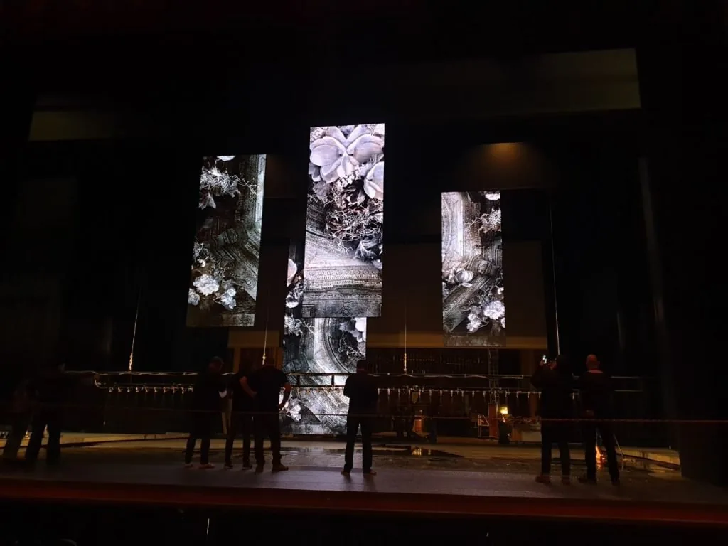 Mapped LED scenery during LAKMÉ at the Royal Opera House Muscat — view 14