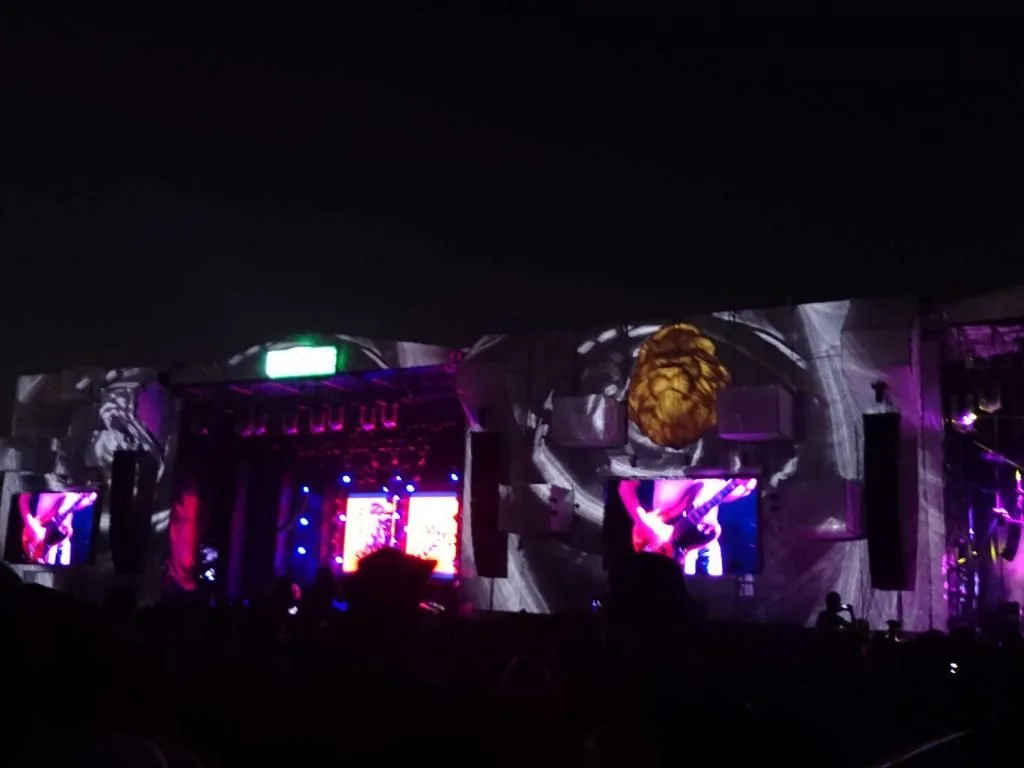 Festival stage, projection surfaces and live visuals at Pal Norte 2015 — view 15