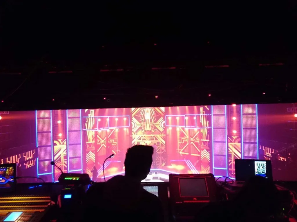 LED television set and playback environment for Sí Se Puede — view 16