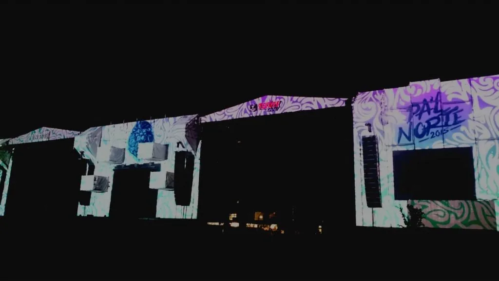 Festival stage, projection surfaces and live visuals at Pal Norte 2015 — view 16
